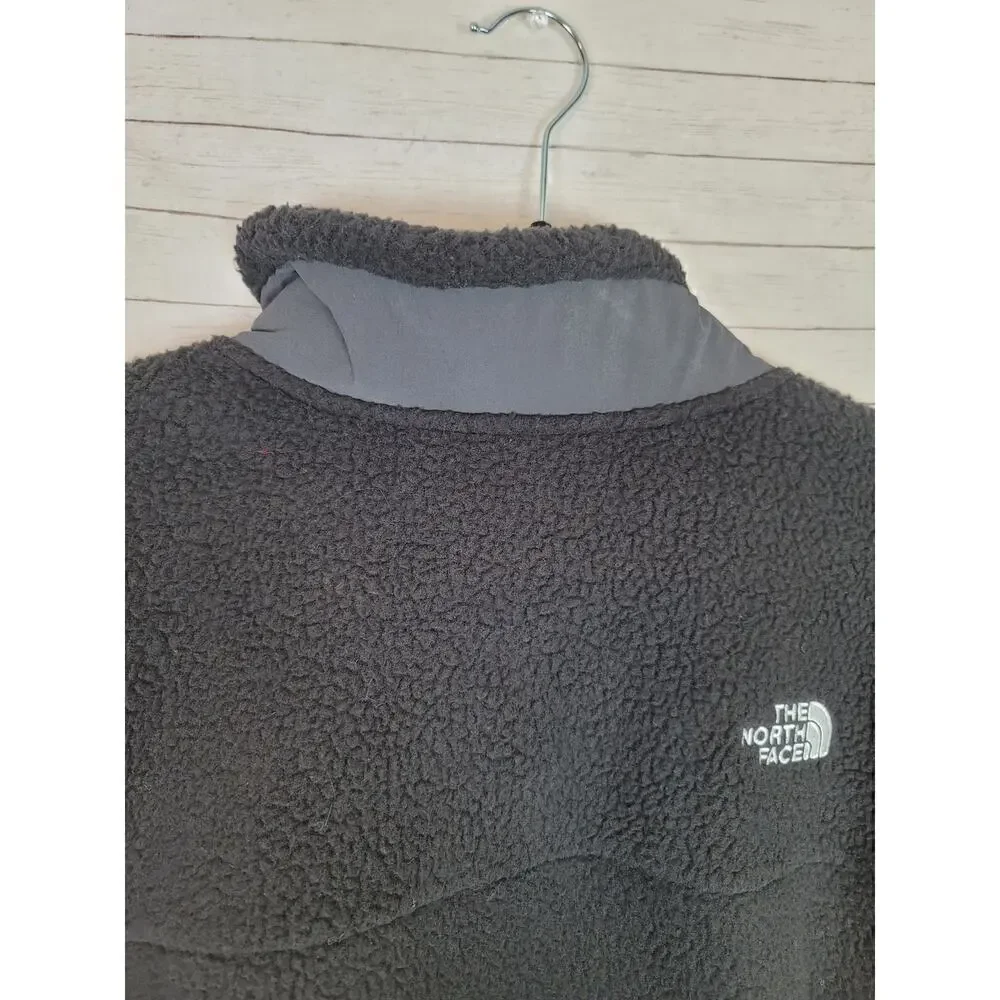 TNF Parkview 1/2 Snap Front Peak Sherpa Pullover in Black/Asphalt Gray, sz L